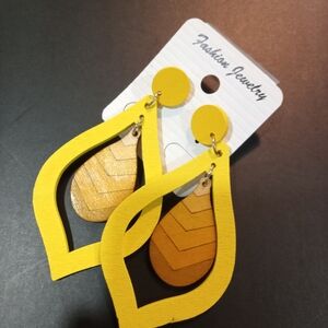 Fashion Jewelry Yellow and Tan Teardrop Earrings